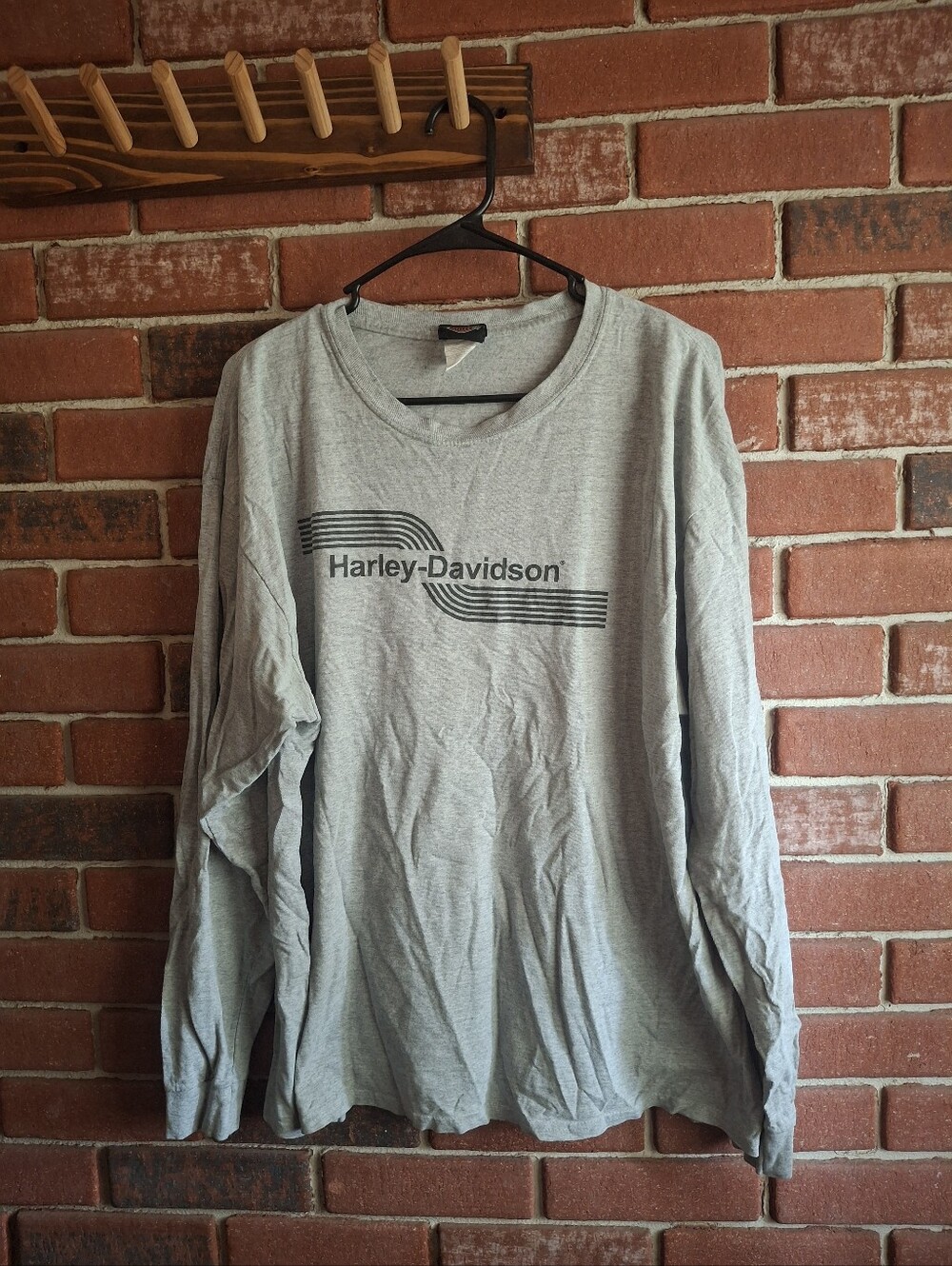 Harley-Davidson Light Gray Long-Sleeve Tee with Black Logo